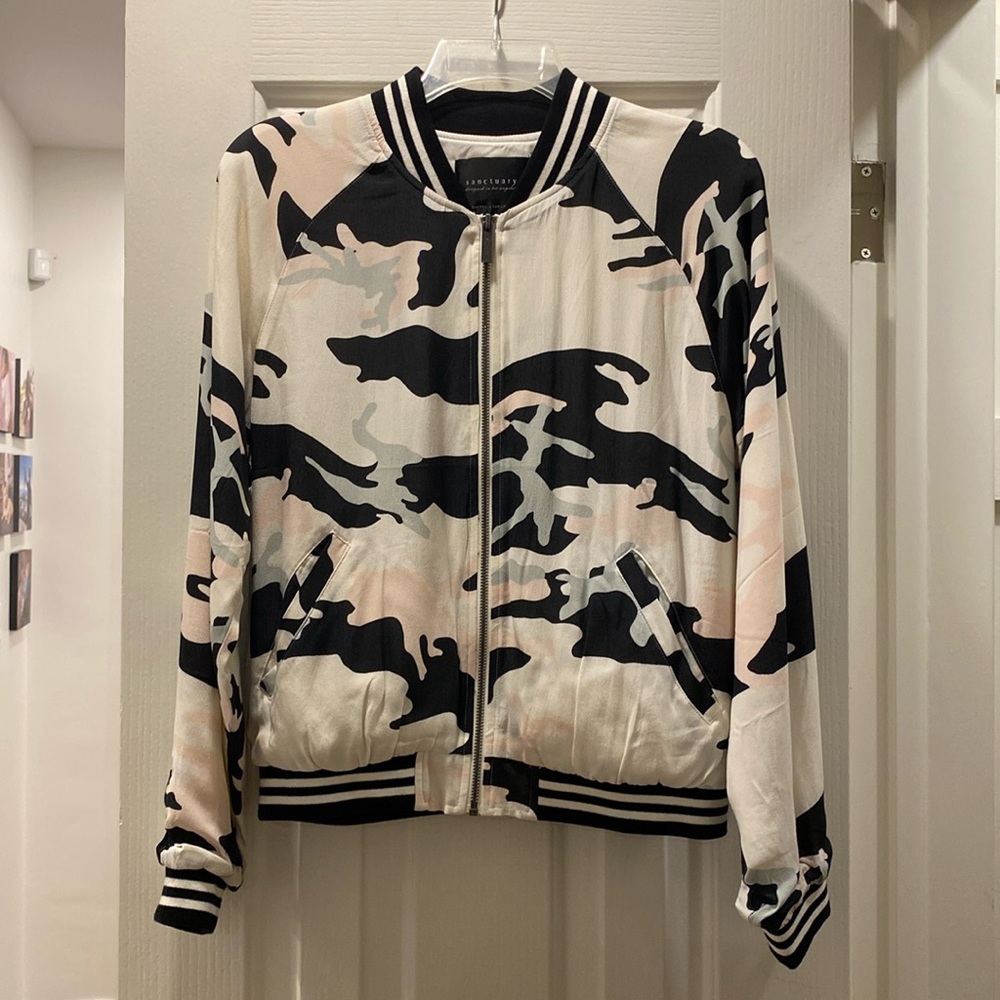 Sanctuary camo light bomber jacket, size small
